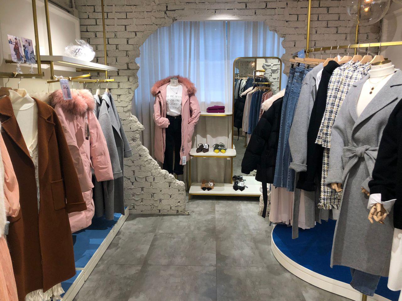 Korean Online Brands | Flagship Stores in Hongdae | Experience the famous Korean online shops at offline stores now!